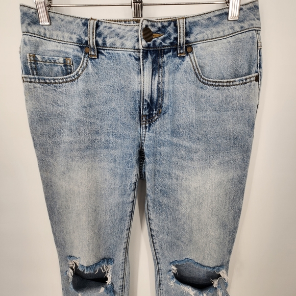 Cabi 100% BF Boyfriend High Rise Relaxed Fit Jean Sandstorm Ripped Light Wash 0 - Picture 3 of 13